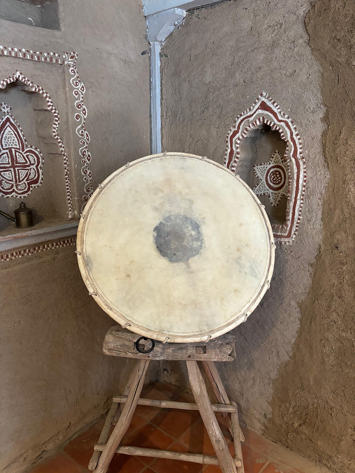 Nagadas from the old days are used as decorations